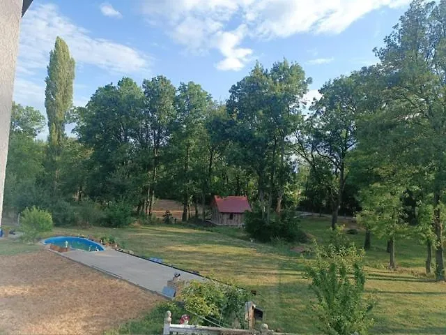 Imanje Mihailovic Pruzatovac